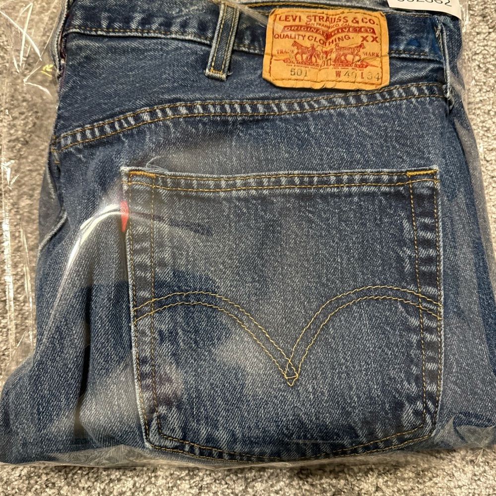 VTG Levis 501 Jeans Mens‎ 40x34 Blue Straight Button Fly Medium Wash Y2K Denim * - Picture 12 of 12